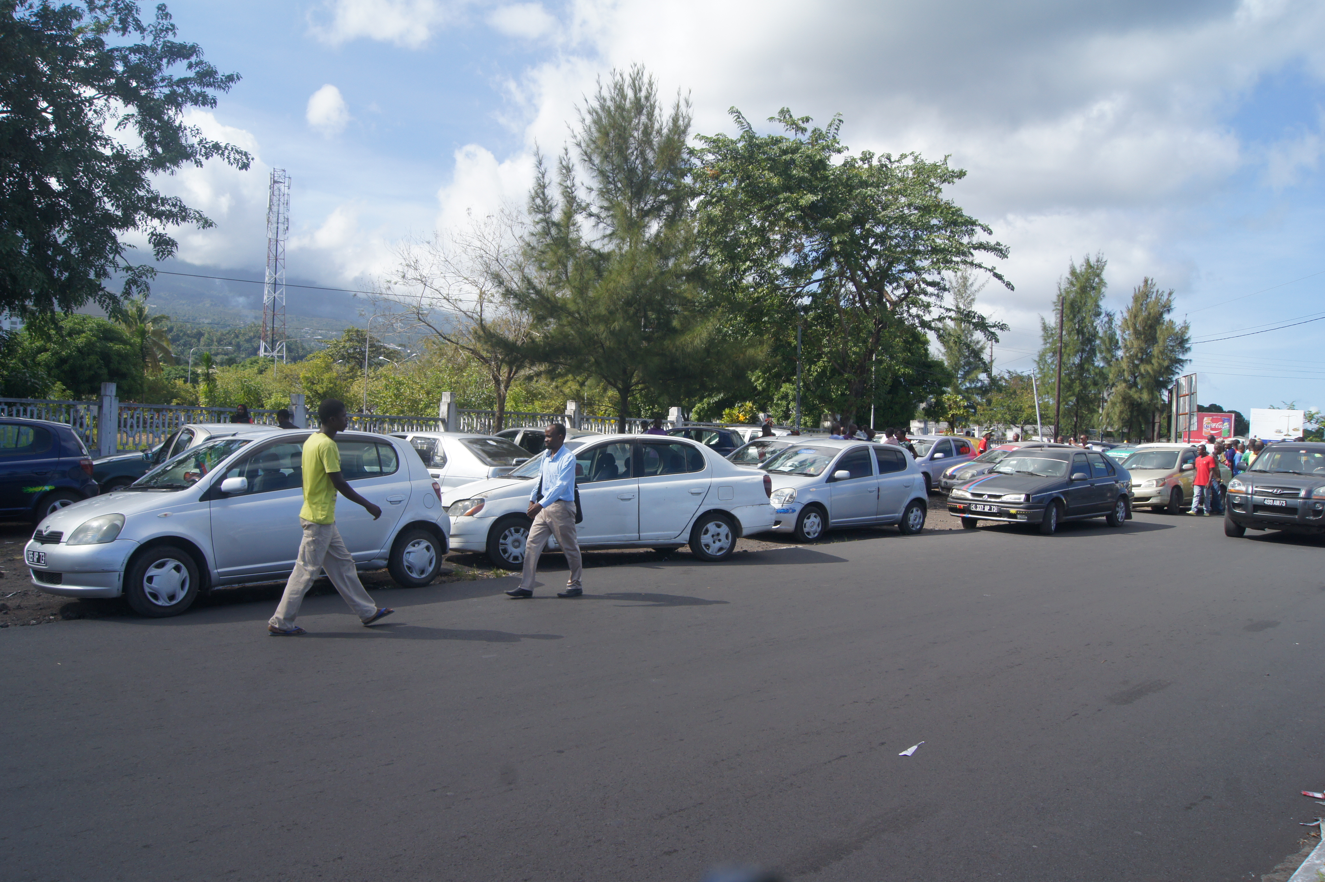 Non au 200 FC à Moroni !